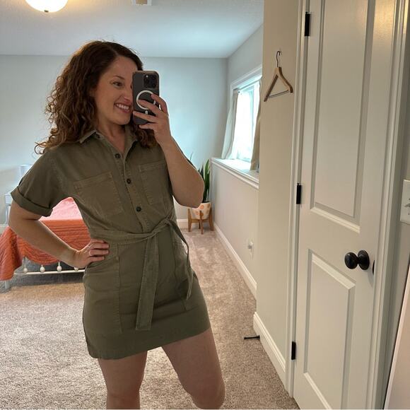 NWT Tuckernuck Velvet by Graham & Spencer Green Button Front Mini Dress Small - Picture 2 of 14